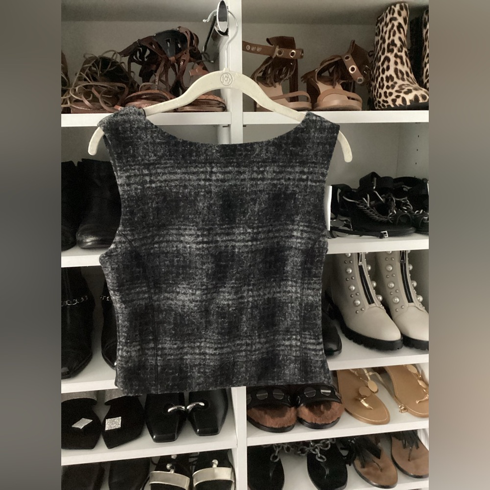 Banana Republic Charcoal Plaid sleeveless Top